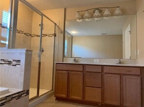 Building Photo - 11016 Tahiti Isle Ln