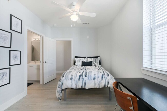 Dormitorio - Buffalo at Arlington