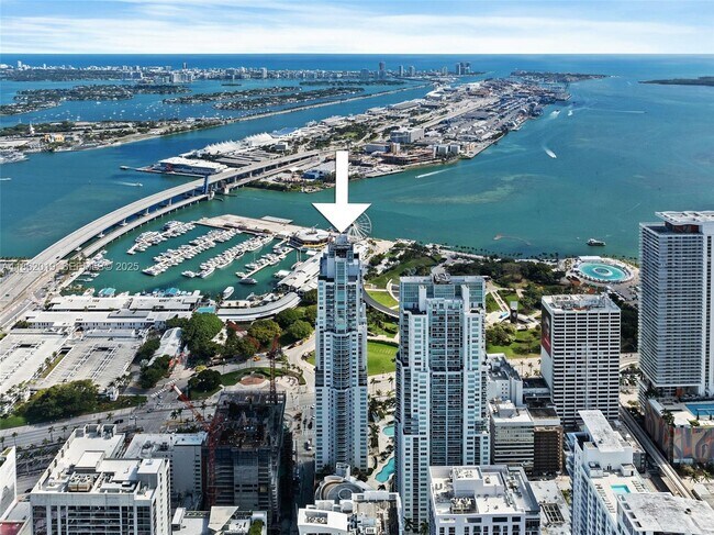 Foto del edificio - 244 Biscayne Blvd