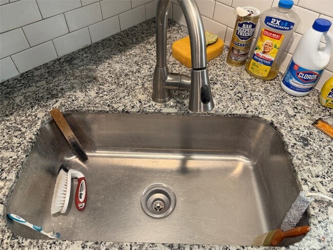 Building Photo - 7626 Rhobell St