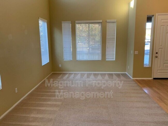 Foto del edificio - 29675 Ski Ranch St