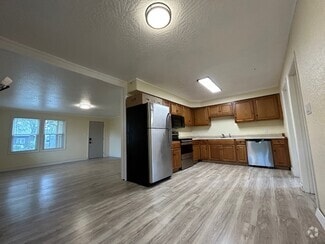 Building Photo - 3109 Delaware St