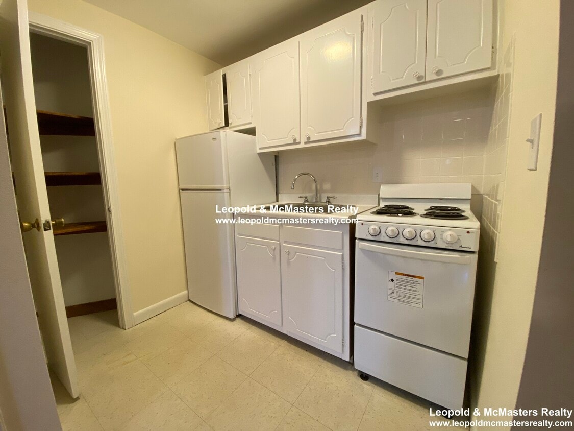 Primary Photo - 177 Beacon St