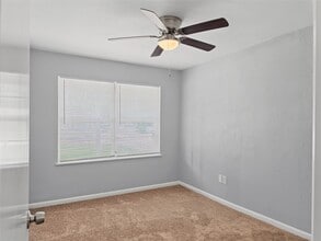 Building Photo - 5427 Willow Glen Dr