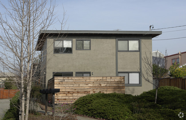 Building Photo - 1349 Rose St