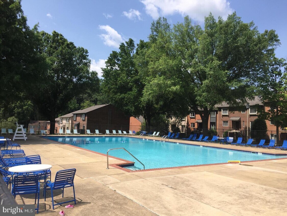 4508 Conwell Dr Unit 211, Annandale, VA 22003 Condo for Rent in