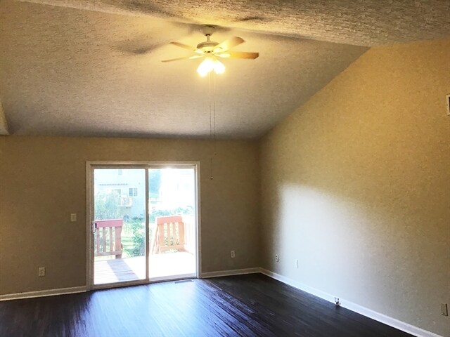 Foto del edificio - 1259 Brookstone Drive