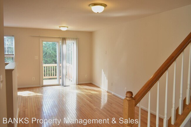 Building Photo - 17519 Isle Royale Terrace