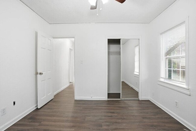 Building Photo - 1539 N Denver Ave