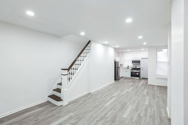 Foto del edificio - 5540 Harmer St