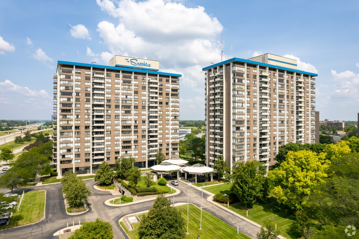 The Sapphire Apartments 16500 N Park Dr Southfield, MI
