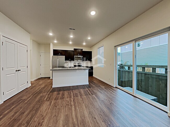 Foto del edificio - 23297 SE Dogwood St