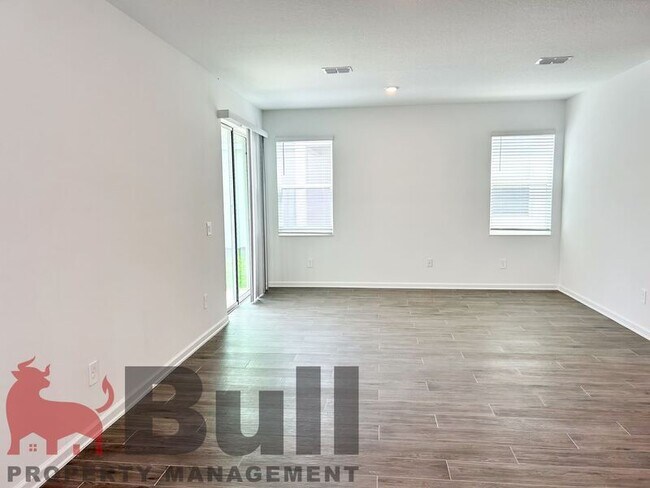 Foto del edificio - 2777 Plover St