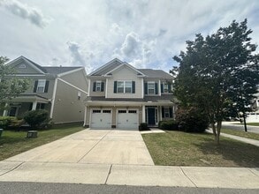Building Photo - 2600 Magnolia Green Loop