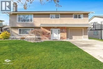 Building Photo - 5311-539A 9a Ave