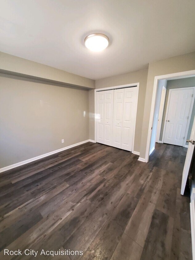 Foto del edificio - 3116 Meriday Ln