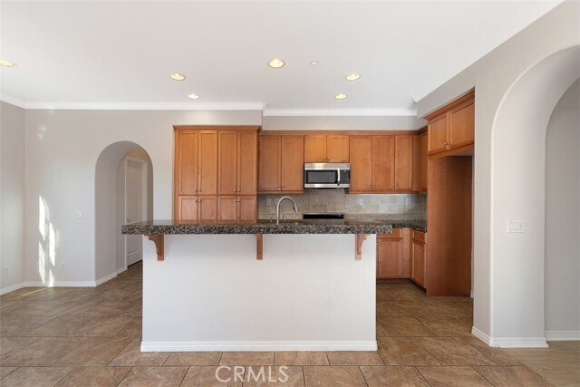 Building Photo - 96 Talisman