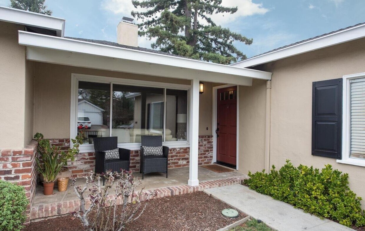 Foto principal - 1534 White Oak Way