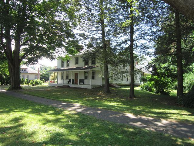 Building Photo - 133 N Main St