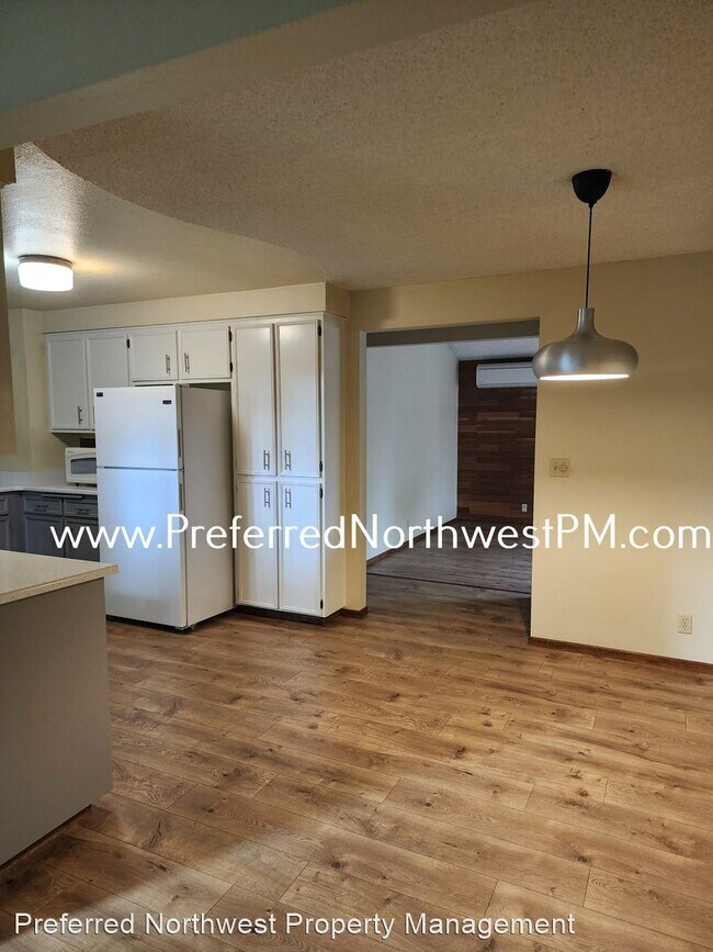Foto del edificio - 3 br, 2 bath House - 3725 Keeler Ave