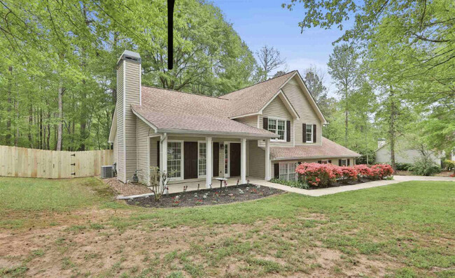 Building Photo - 18 Happy Valley Estates Dr