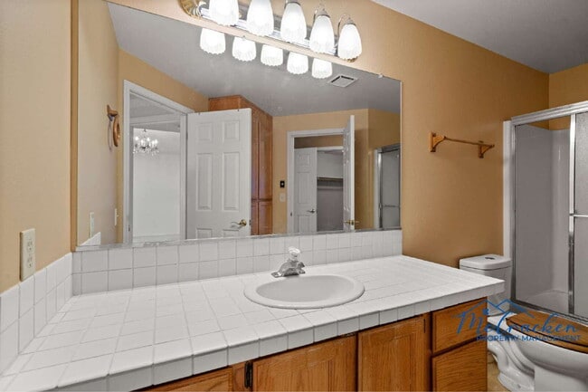 Building Photo - 486 Lori Ln