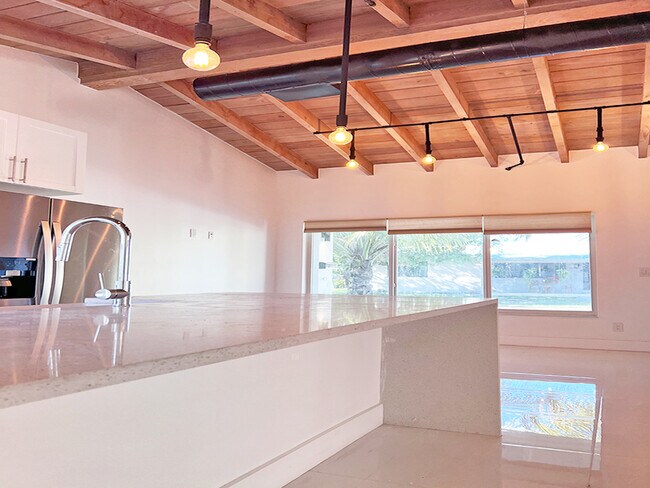 Foto del edificio - 1207 N 15th Ct