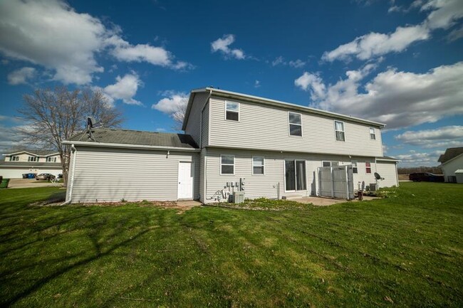 Building Photo - 517 Steno Trail