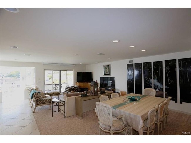 Foto del edificio - 1345 Cliff Dr