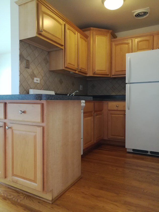 Foto principal - 4600 N Cumberland Ave