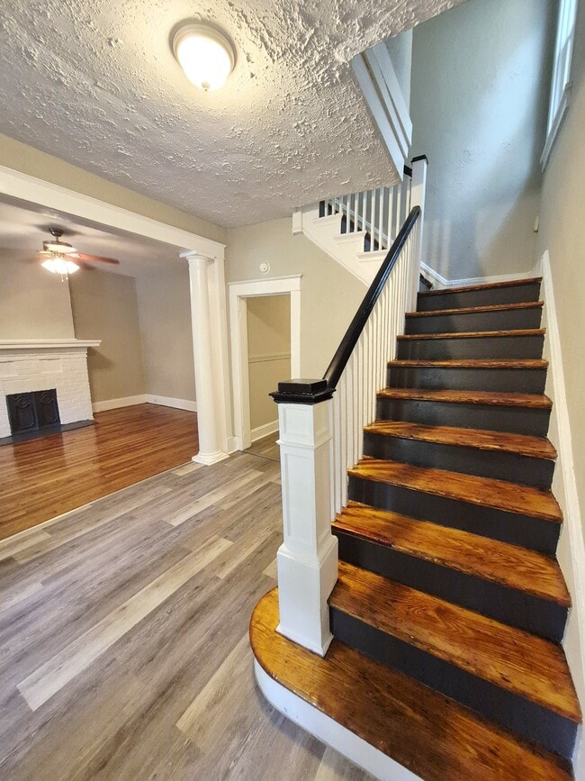 Building Photo - 3017 Dill Ave
