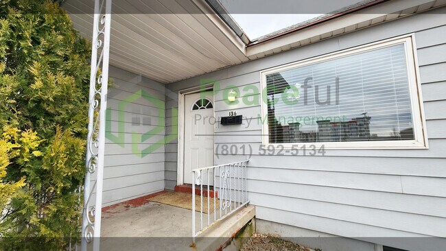 Foto del edificio - 136 E Truman Ave