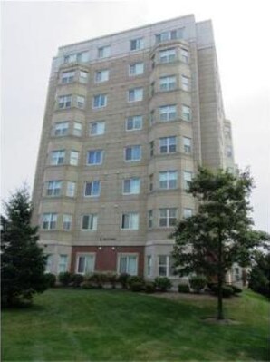 Building Photo - 1 Cityview Ln