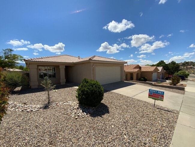 Building Photo - 4 Bedroom Single Story Home Available Near...