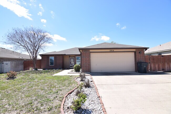 Foto del edificio - 3910 Fieldcrest Dr
