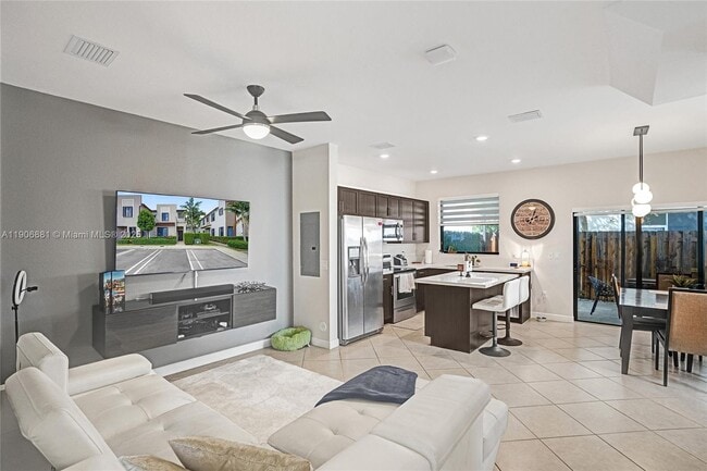 Building Photo - 391 NE 208th Terrace