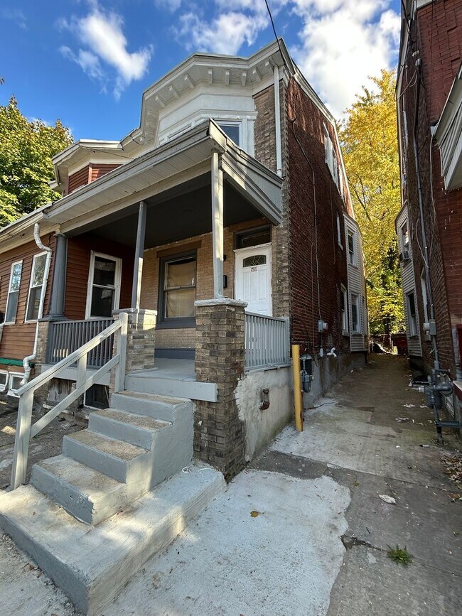 Foto del edificio - 510 N Hermitage Ave