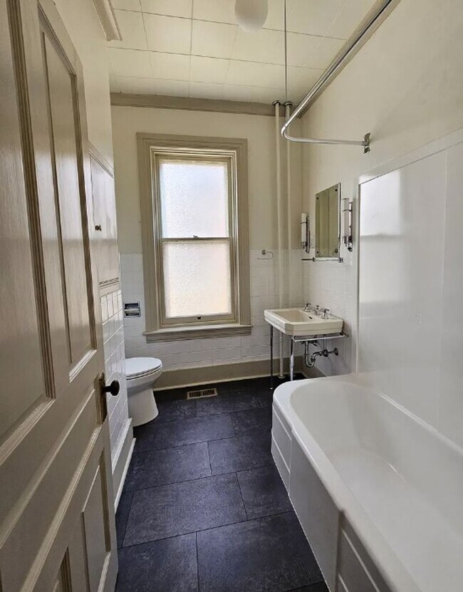 Foto del edificio - 748 Madison Ave