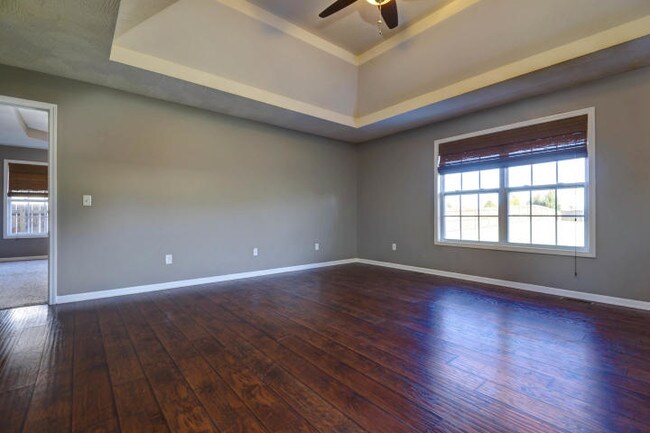 Building Photo - 1628 S Campbell Ave