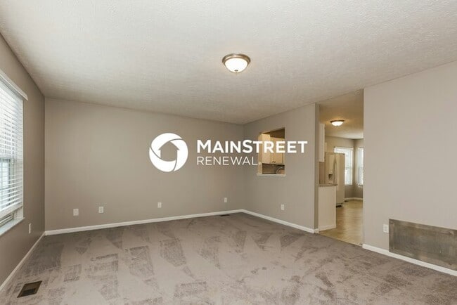 Building Photo - 3 Bedroom Pet-Friendly Home in GROVE CITY, OH with Main Street Renewal