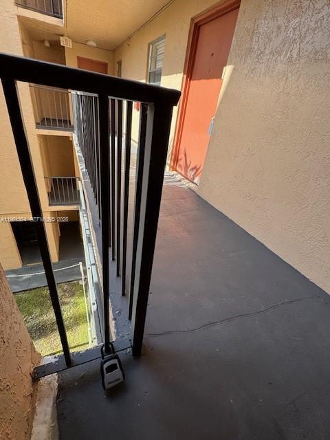 Foto del edificio - 13701 Kendale Lakes Cir