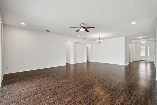 Foto del edificio - 4215 Tatum Lp