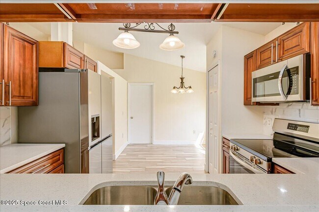 Foto del edificio - 6651 Fawn Ridge Dr