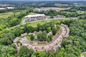 Building Photo - 2676 White Oak Ln