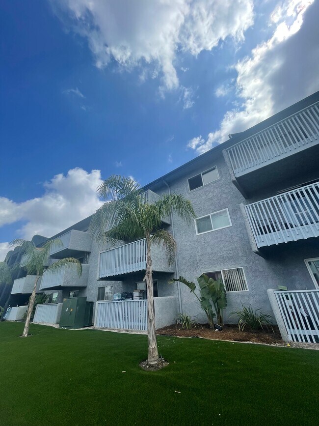 Torrance Terrace Apartments 17302 Yukon Ave Torrance, CA