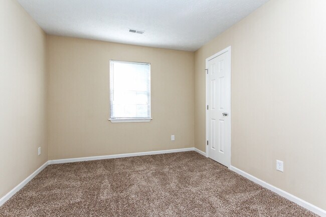 Foto del edificio - 3134 Shellbark Dr
