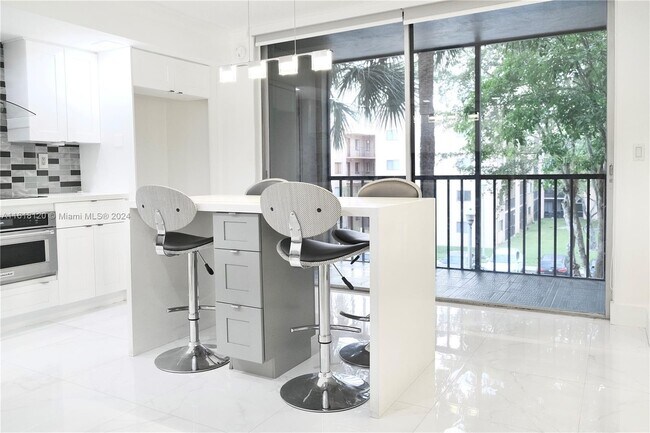 Foto del edificio - 8500 SW 133rd Avenue Rd