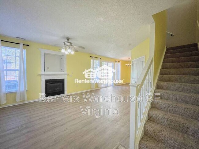 Building Photo - 5821 Ludington Dr