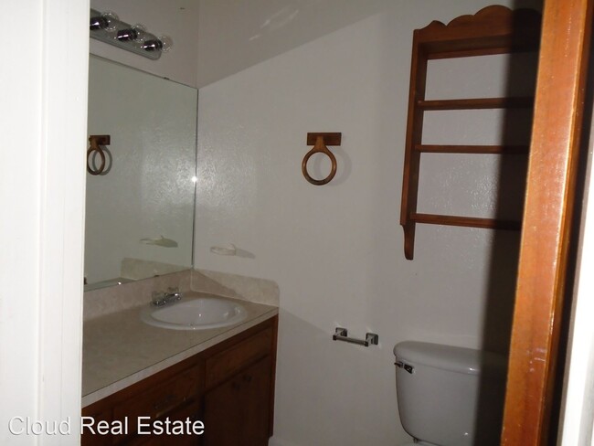 Foto del edificio - 4 br, 2 bath House - 1420 DRYDEN AVE