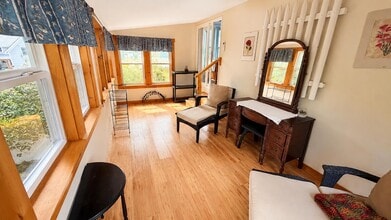 Building Photo - 229 Union St